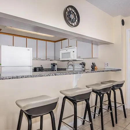 401 South Hampton - Charming 2 Bedroom, 2 Bath Ocean View Condo, Condo